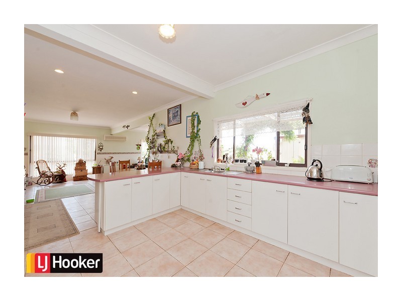 8 Patrick Place, Marulan NSW 2579