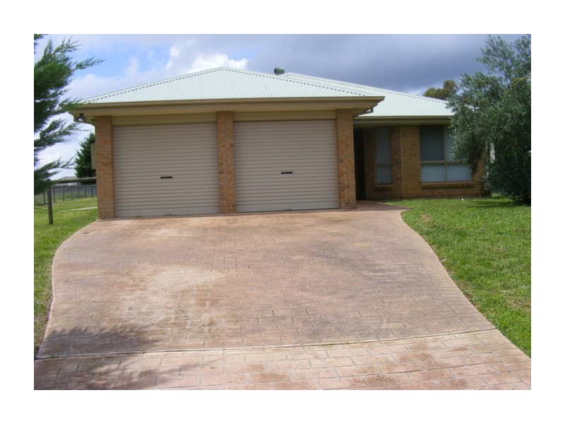 5 Patrick Street, Marulan NSW 2579