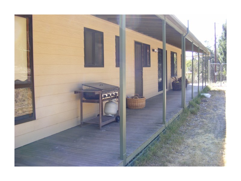 21 Faviell Close, Marulan NSW 2579