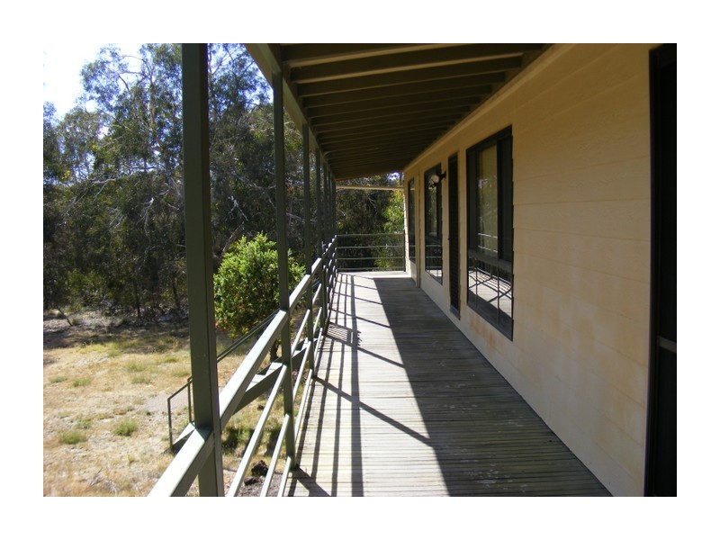 21 Faviell Close, Marulan NSW 2579