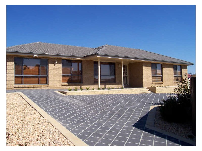 28 Bradford Drive, Goulburn NSW 2580