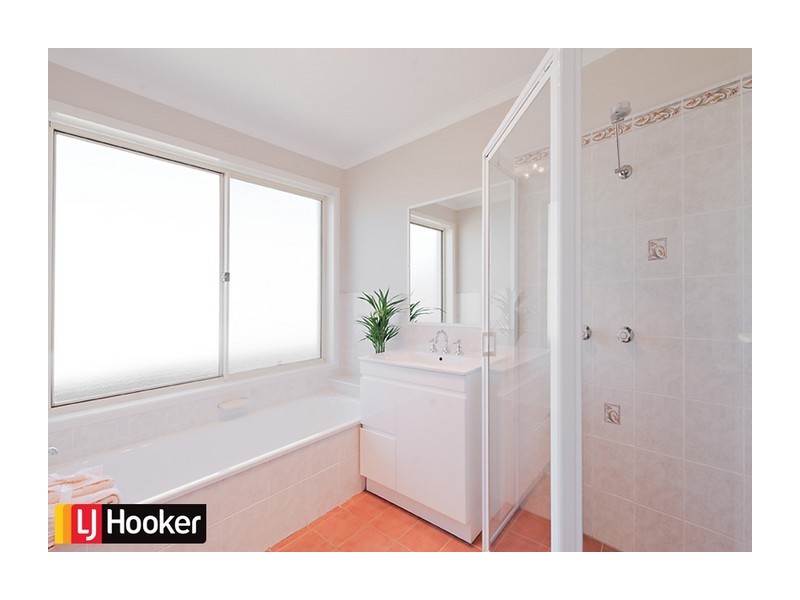 2 Joanna Place, Goulburn NSW 2580