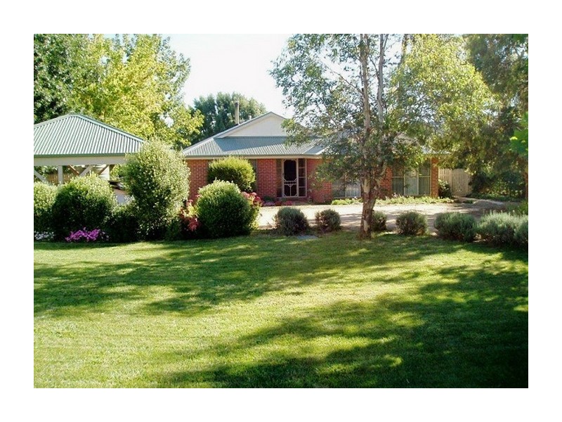 7 Wade Street, Crookwell NSW 2583