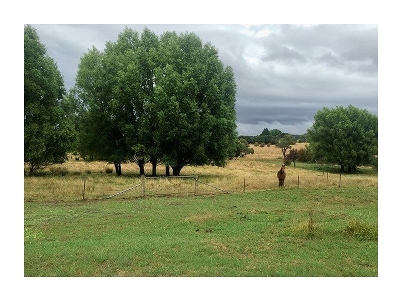 7 Wade Street, Crookwell NSW 2583