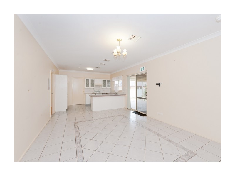 10 Brendas Drive, Goulburn NSW 2580