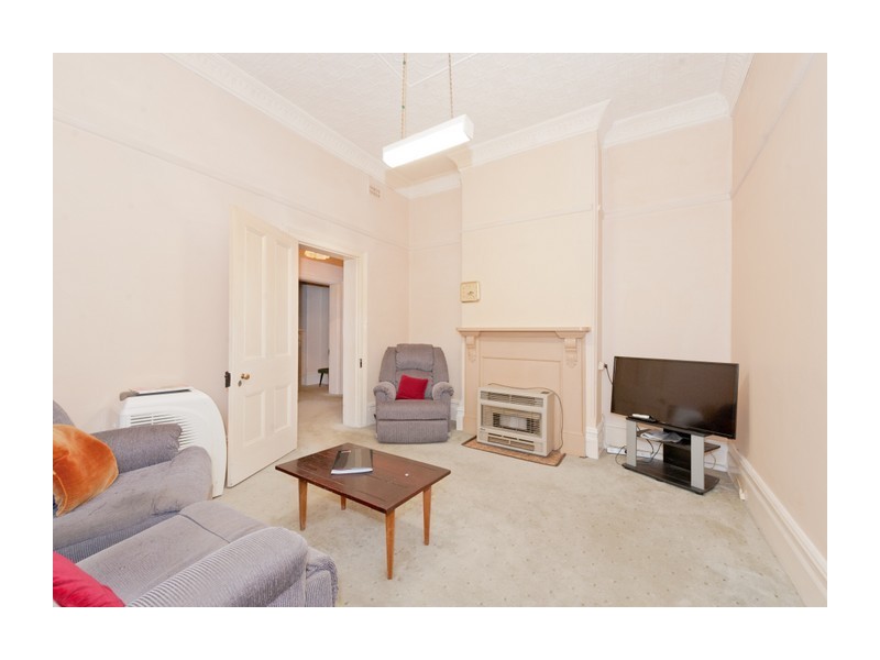 8 Cooma Avenue, Goulburn NSW 2580