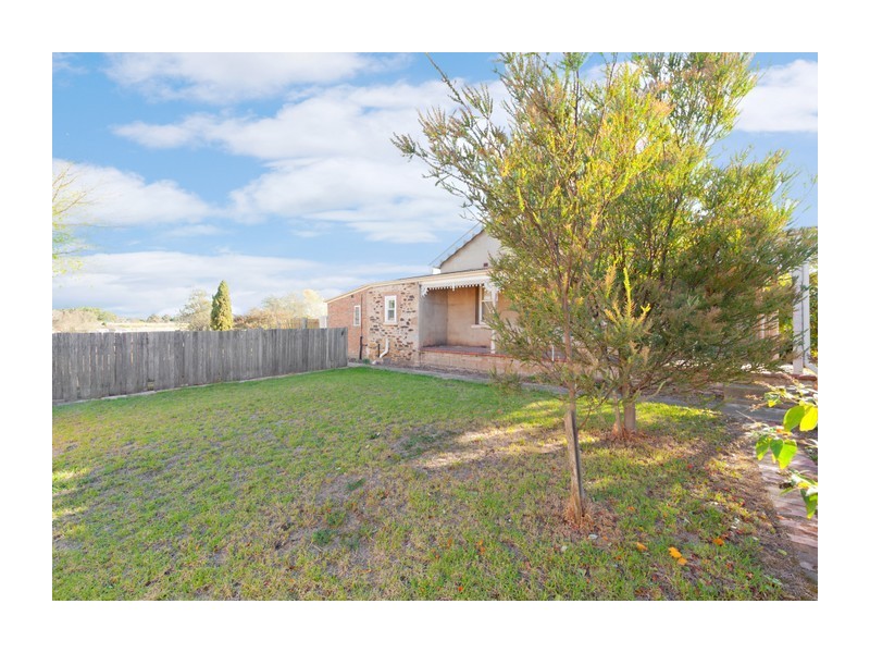 8 Cooma Avenue, Goulburn NSW 2580