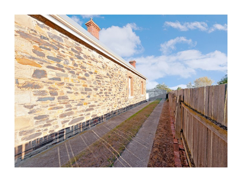 8 Cooma Avenue, Goulburn NSW 2580