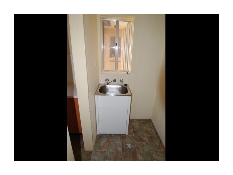 8/2 Albion Street, Goulburn NSW 2580