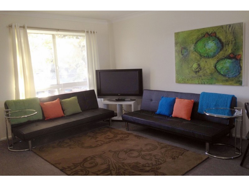 15 Avoca Street, Goulburn NSW 2580