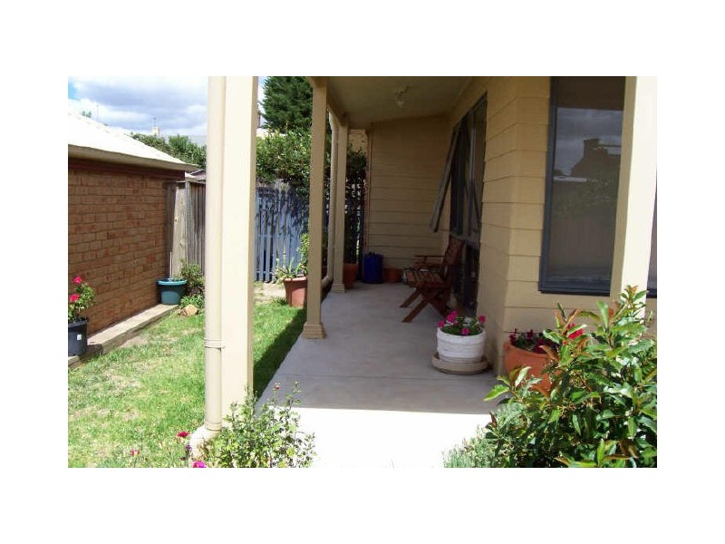 10 Holland Street, Goulburn NSW 2580