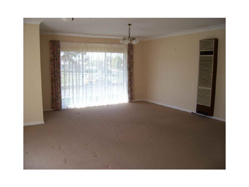 2/2 Garfield Ave, Goulburn NSW 2580
