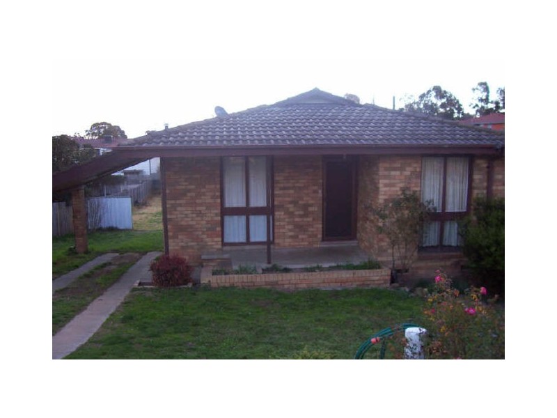 16 Nichols Street, Goulburn NSW 2580