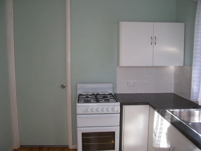 24 Yarrowlow Street, Goulburn NSW 2580