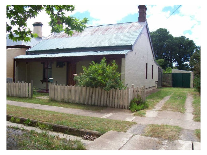 9 Joshua Street, Goulburn NSW 2580