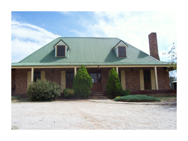 10 Mount Pedlar Road, Goulburn NSW 2580