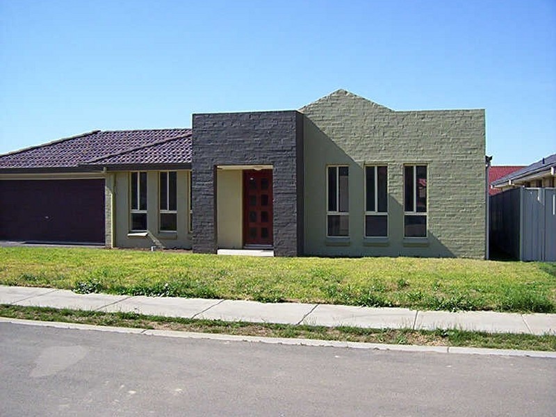 17 Wright Place, Goulburn NSW 2580