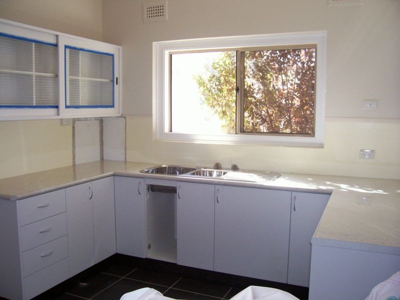 16 Adam Street, Goulburn NSW 2580