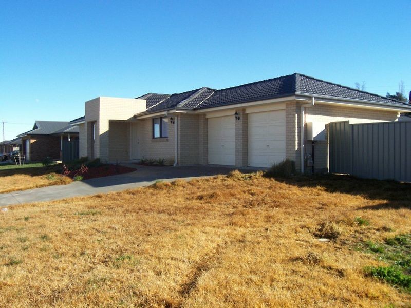 12 Wright Place, Goulburn NSW 2580