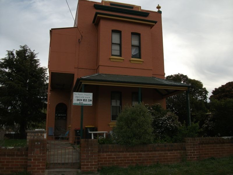 2/28 Addison Street, Goulburn NSW 2580