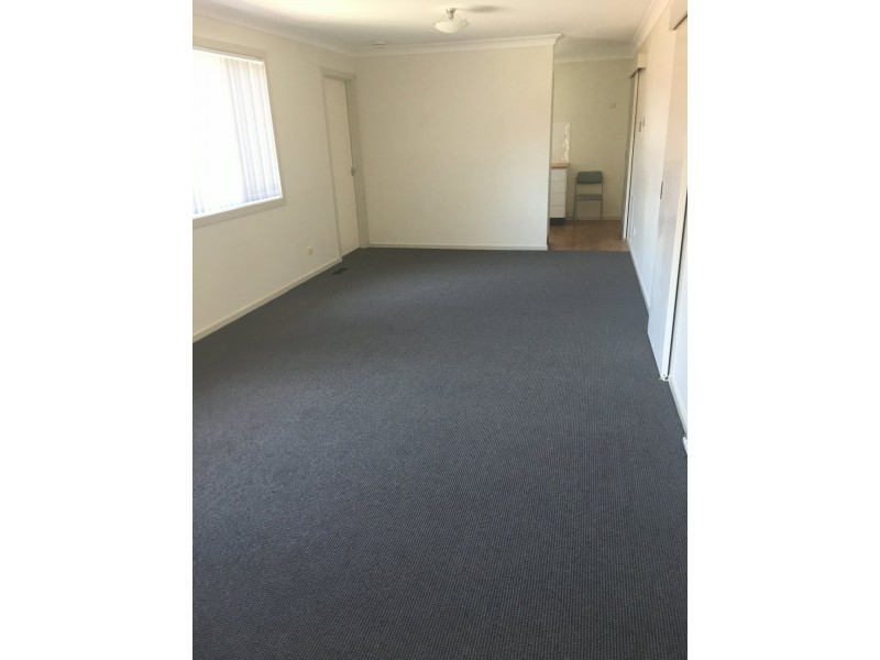 18 Kenmore Street, Goulburn NSW 2580
