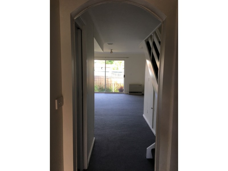 8 87-89 Victoria ST, Goulburn NSW 2580