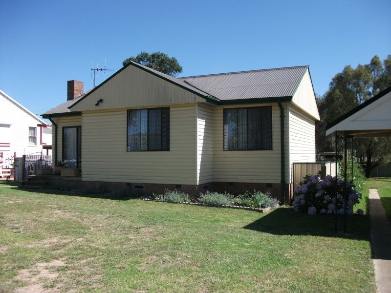109 Finlay Road, Goulburn NSW 2580