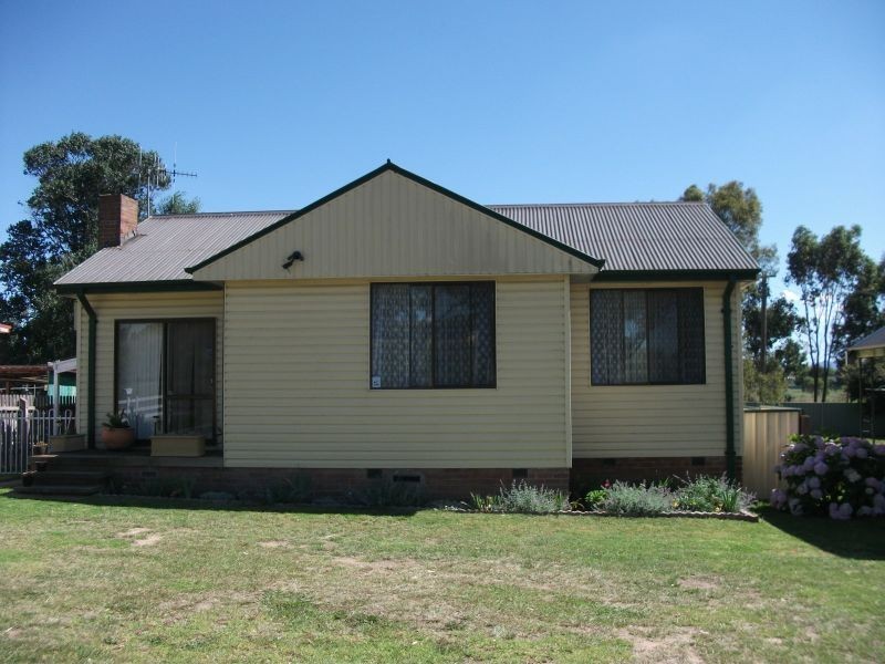 109 Finlay Road, Goulburn NSW 2580