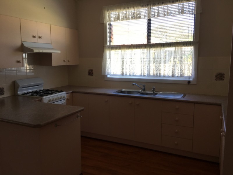 8 Austin Avenue, Marulan NSW 2579