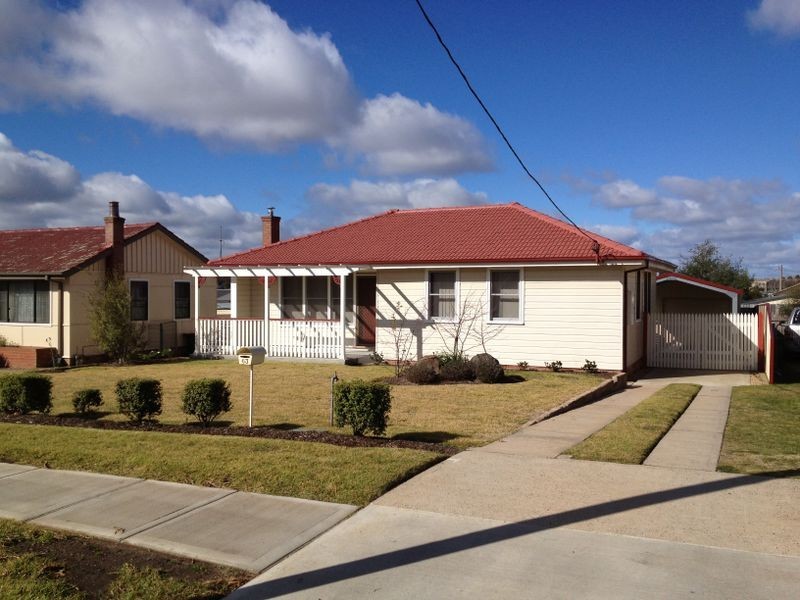 63 Robinson Street, Goulburn NSW 2580