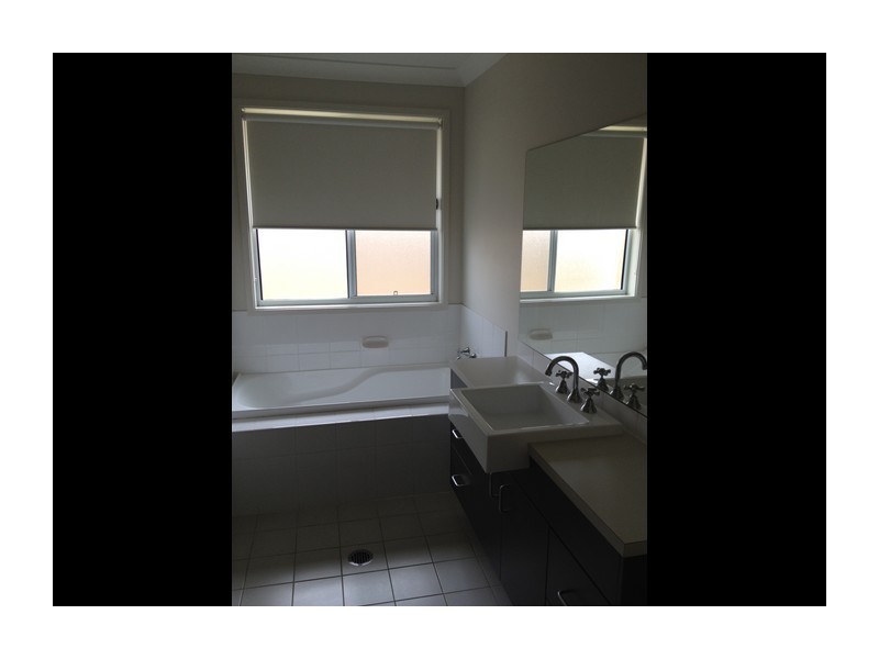 5 Stombuco Place, Goulburn NSW 2580