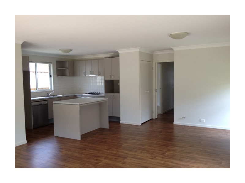 5 Stombuco Place, Goulburn NSW 2580