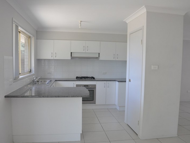 3B Ivy Lea Place, Goulburn NSW 2580