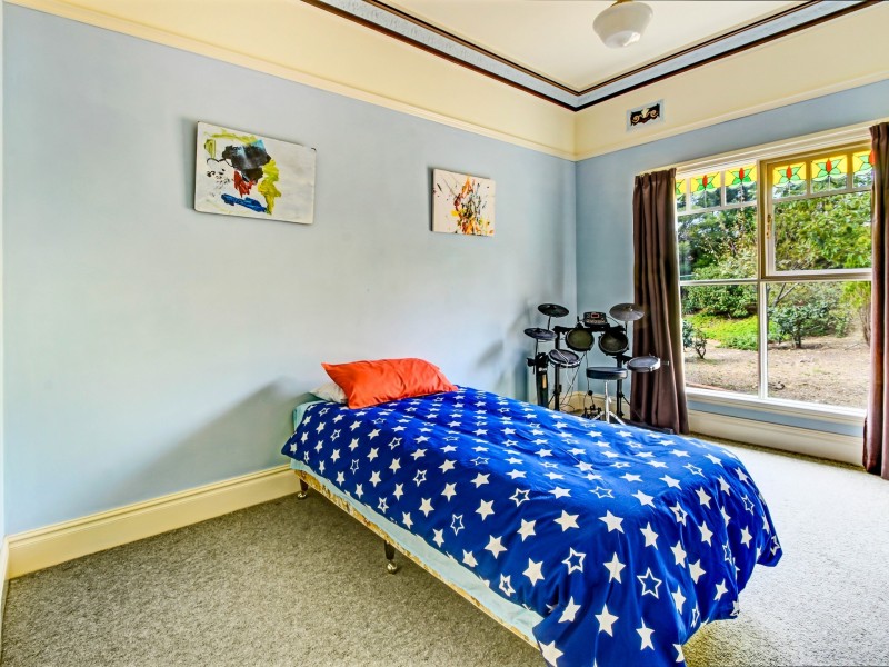 17 Mary Martin Drive, Goulburn NSW 2580