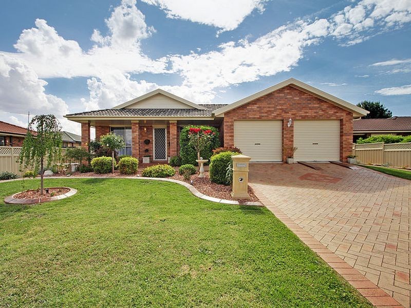 8 Paradise Place, Goulburn NSW 2580