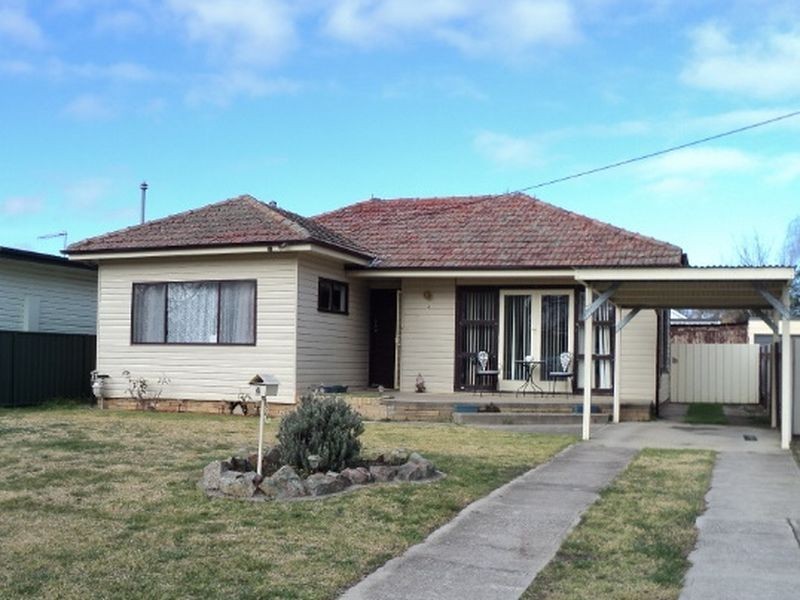 4 Neville Street, Goulburn NSW 2580