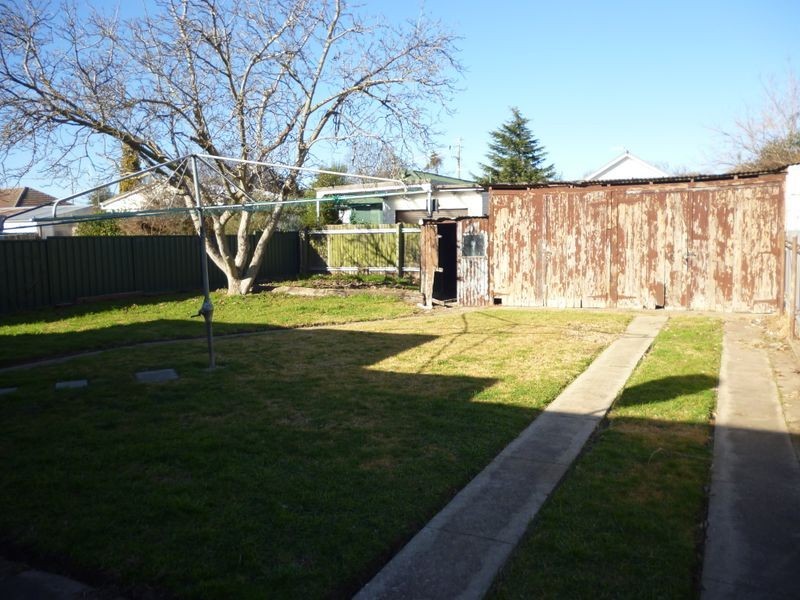 4 Neville Street, Goulburn NSW 2580