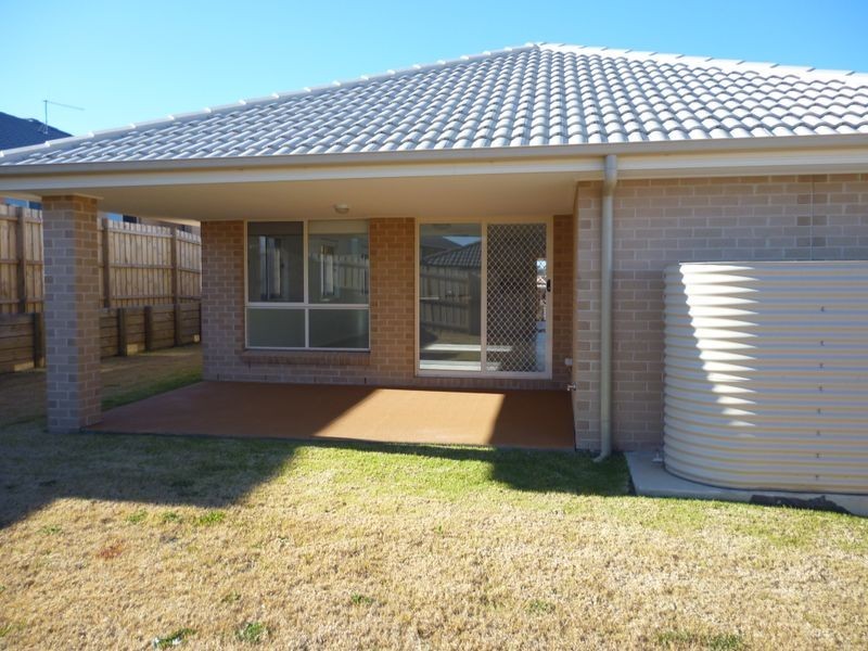 5 Kelly Place, Goulburn NSW 2580