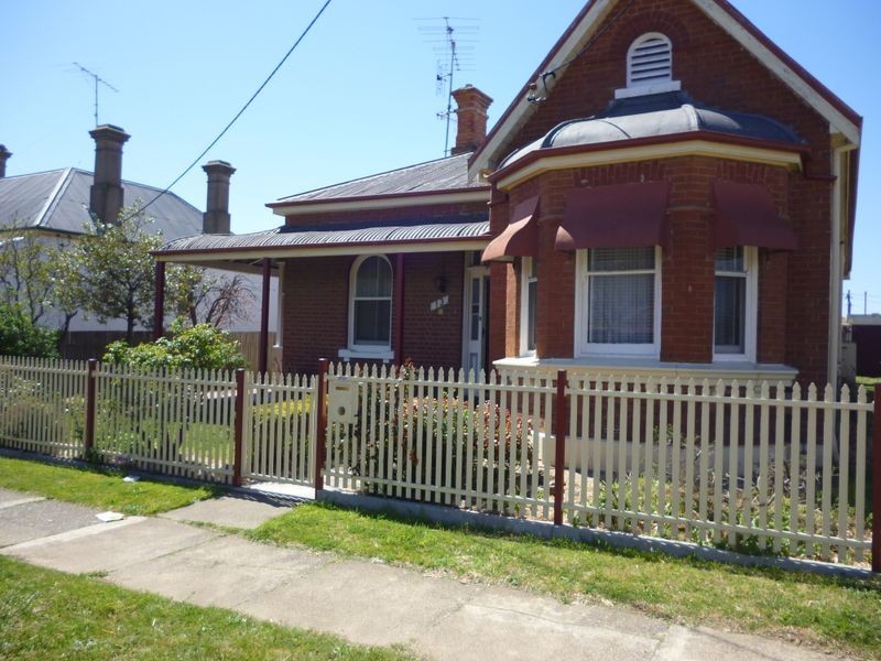 13 Victoria Street, Goulburn NSW 2580
