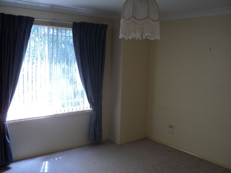 10 Beverly Close, Goulburn NSW 2580