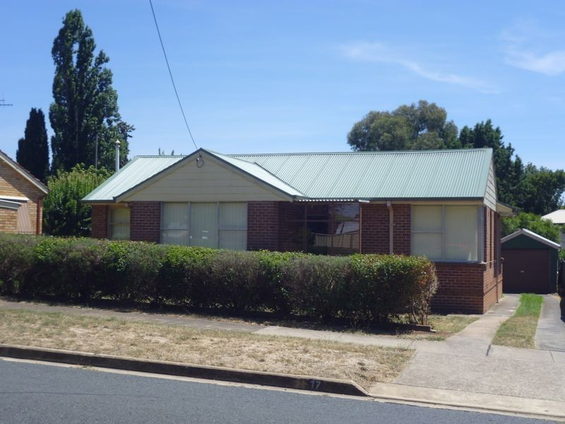17 Mary Street, Goulburn NSW 2580