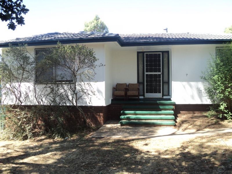 7 Kirke Place, Goulburn NSW 2580