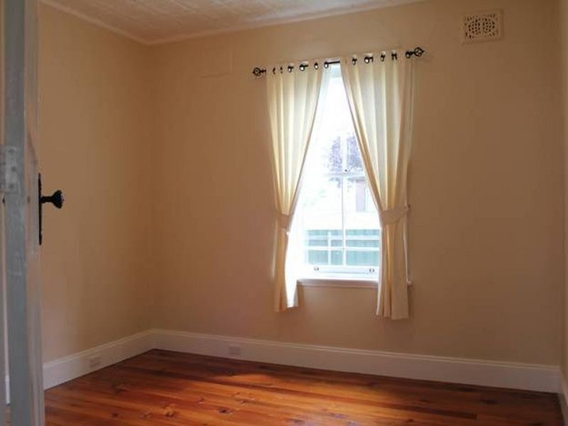 33 Cole  Street, Goulburn NSW 2580