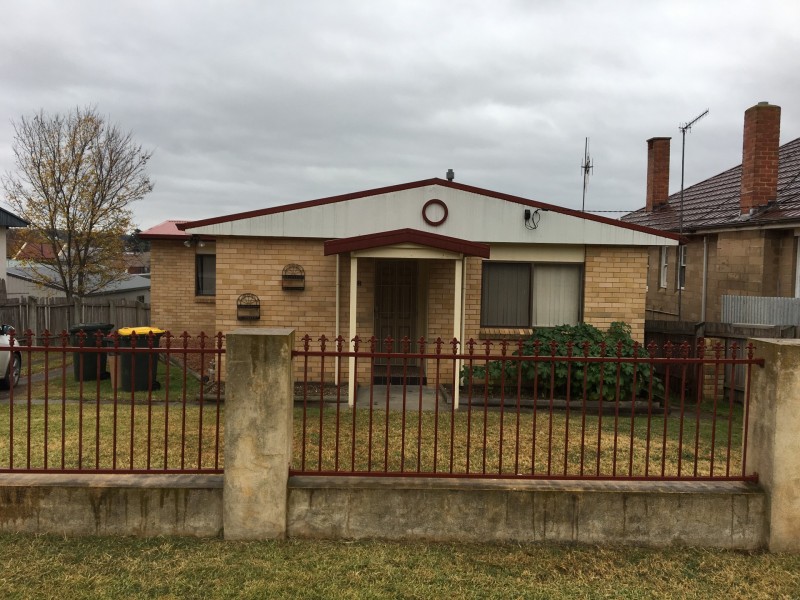 18 Kenmore Street, Goulburn NSW 2580