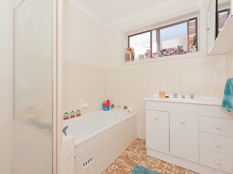 18 Kenmore Street, Goulburn NSW 2580