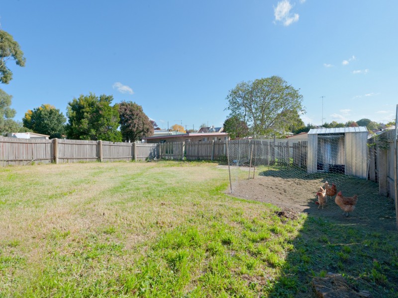 18 Kenmore Street, Goulburn NSW 2580