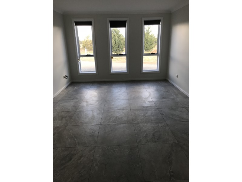 64 Ducks Lane, Goulburn NSW 2580