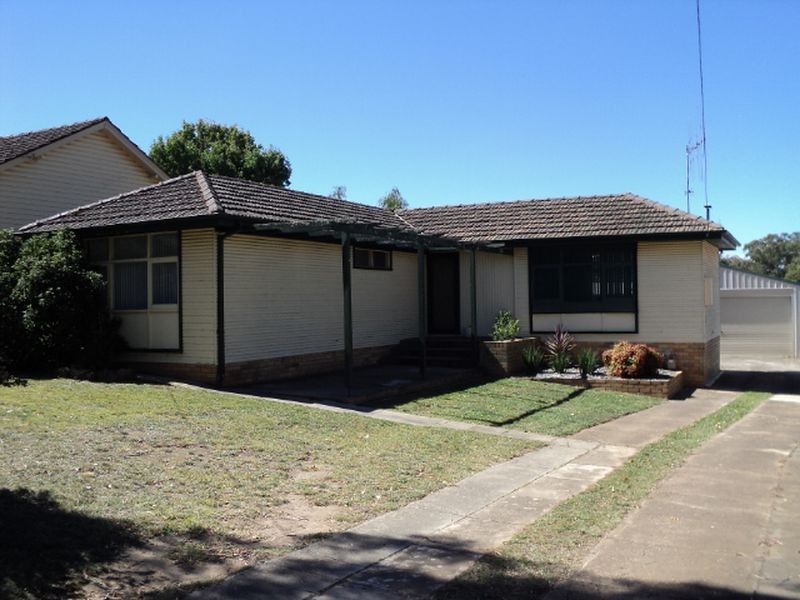 67 Cathcart Street, Goulburn NSW 2580