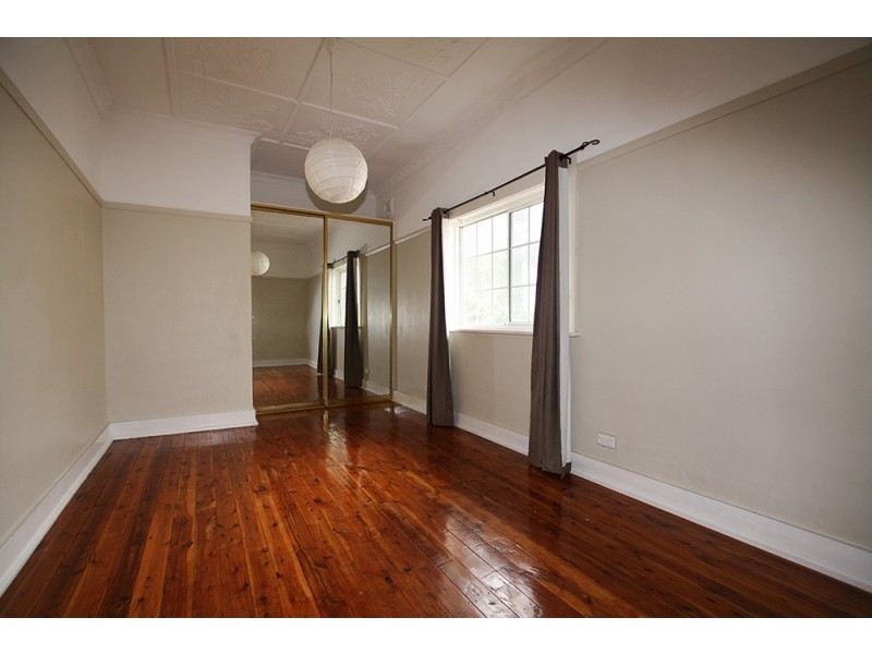 7 Lithgow Street, Goulburn NSW 2580