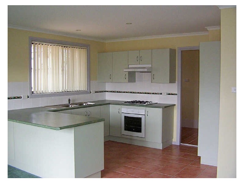 13 Ivy Lea Place, Goulburn NSW 2580